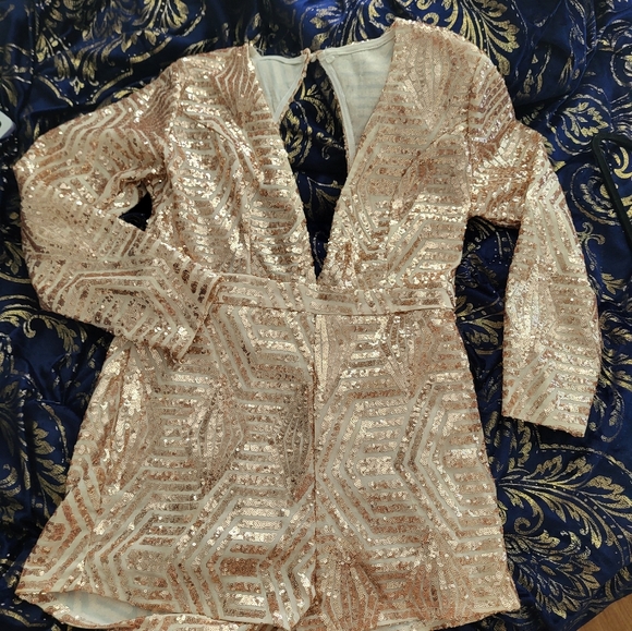 Gold sequin romper size XL - Picture 7 of 9